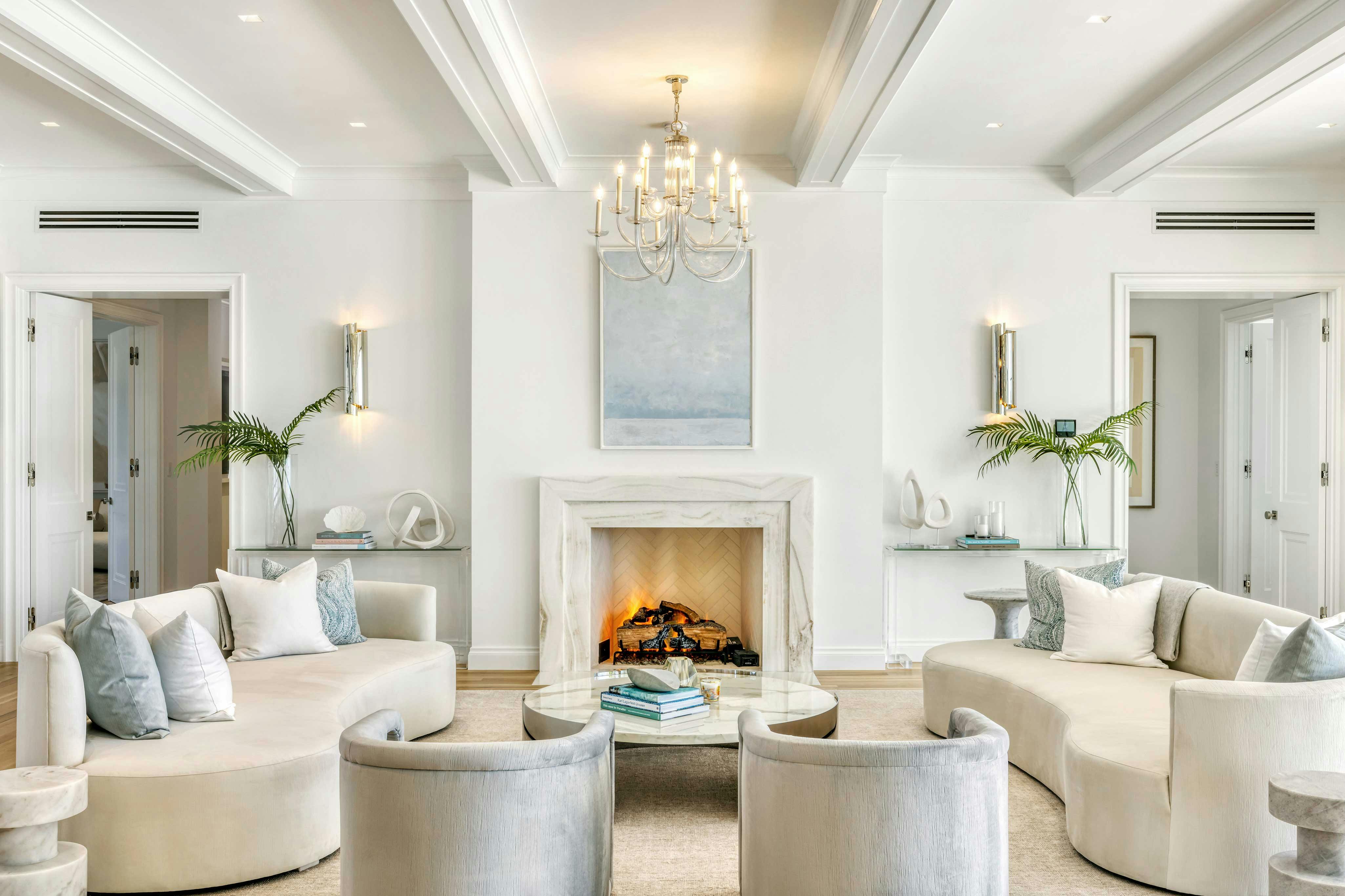 Meridith-Baer-Home-Home-Staging-Florida-Tarpon-Isle-Estates-Transitional-Sitting-Room